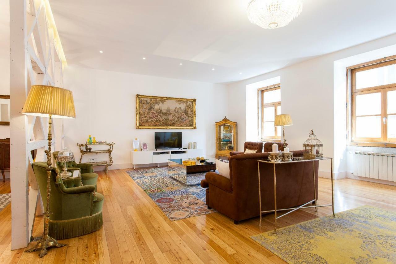 Chiado 4-Bedroom Flat Lisbon Exterior photo